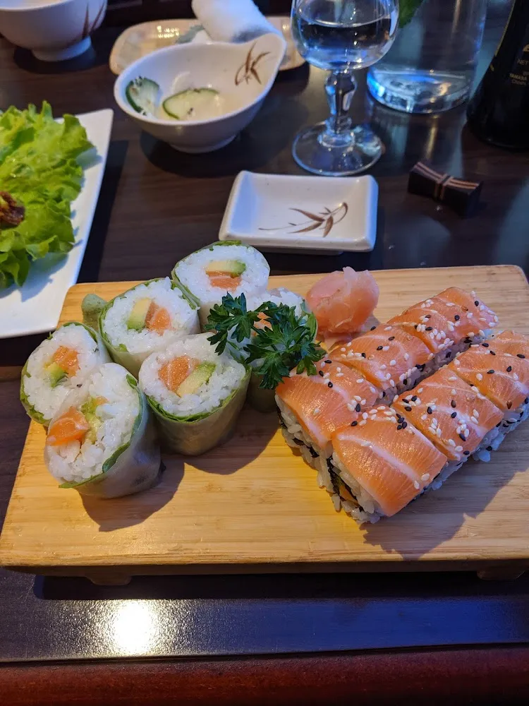 Assortiment Sashimi Californie Maki Saumon